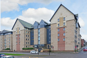 6 Cross Bedford Street